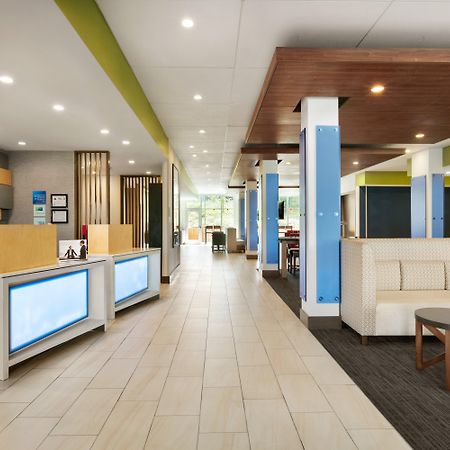Holiday Inn Express & Suites Salisbury By Ihg Extérieur photo