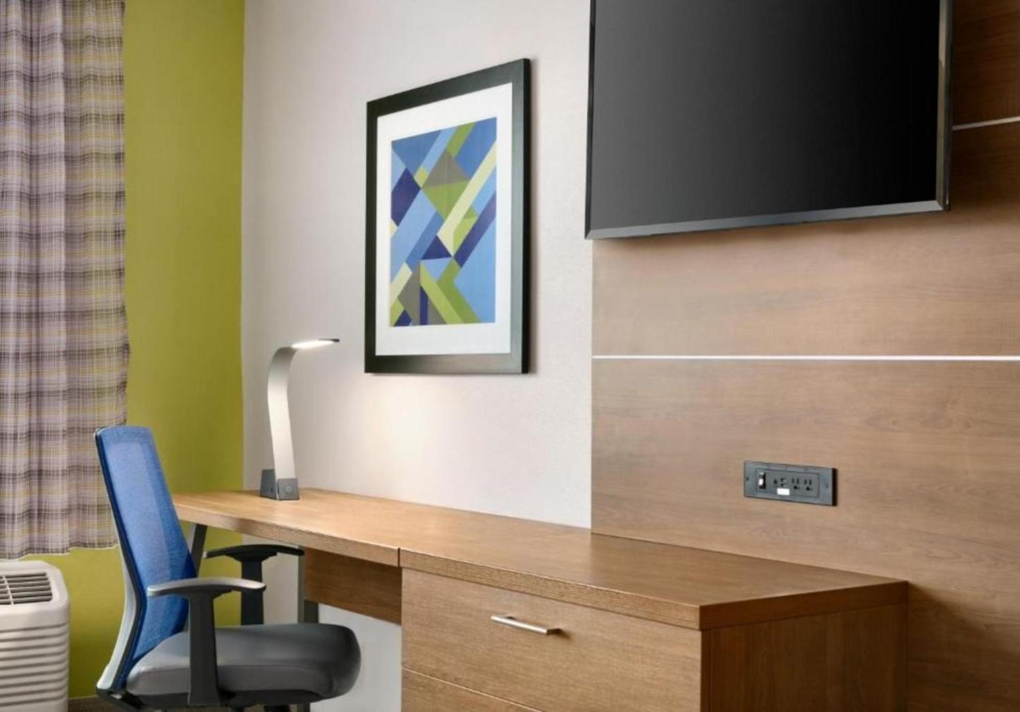 Holiday Inn Express & Suites Salisbury By Ihg Extérieur photo